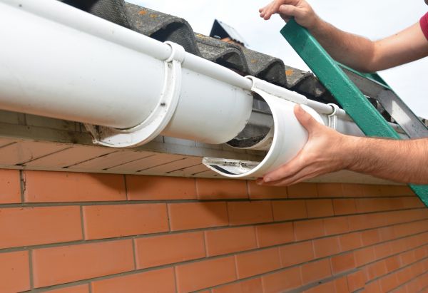 Cost of Gutter Maintenance in West Chester